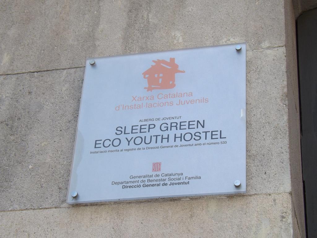 Sleep Green - Certified Eco Youth Hostel Barcelona Eksteriør billede