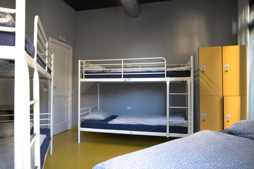 Sleep Green - Certified Eco Youth Hostel Barcelona Eksteriør billede