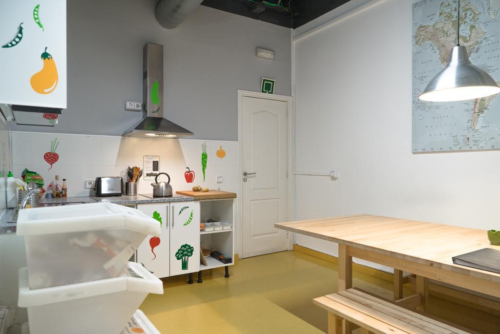 Sleep Green - Certified Eco Youth Hostel Barcelona Eksteriør billede