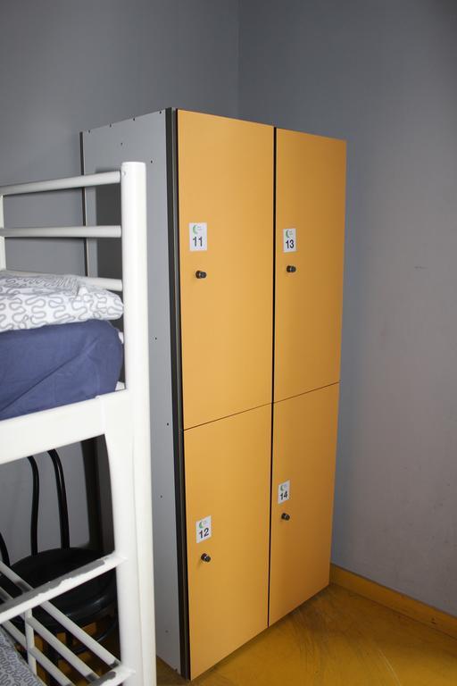 Sleep Green - Certified Eco Youth Hostel Barcelona Eksteriør billede
