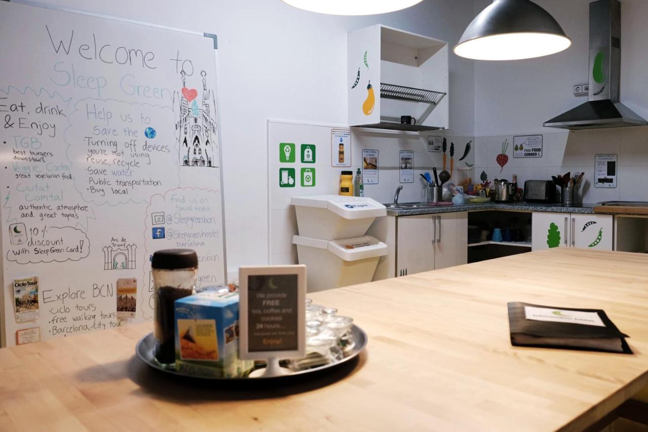 Sleep Green - Certified Eco Youth Hostel Barcelona Eksteriør billede