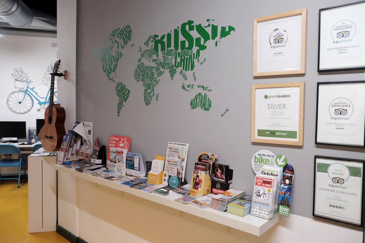 Sleep Green - Certified Eco Youth Hostel Barcelona Eksteriør billede