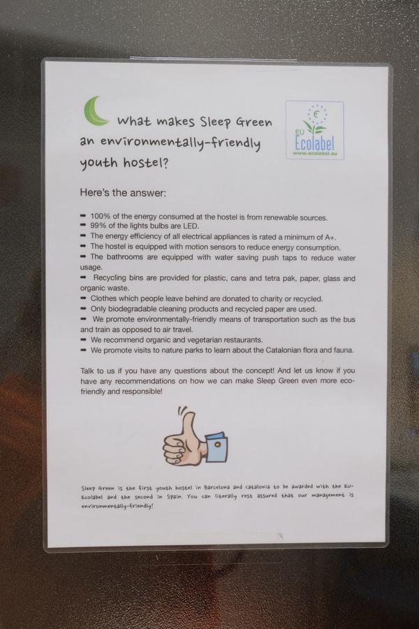 Sleep Green - Certified Eco Youth Hostel Barcelona Eksteriør billede